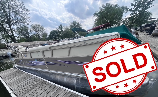 2010 Sylvan 8522 Mirage
